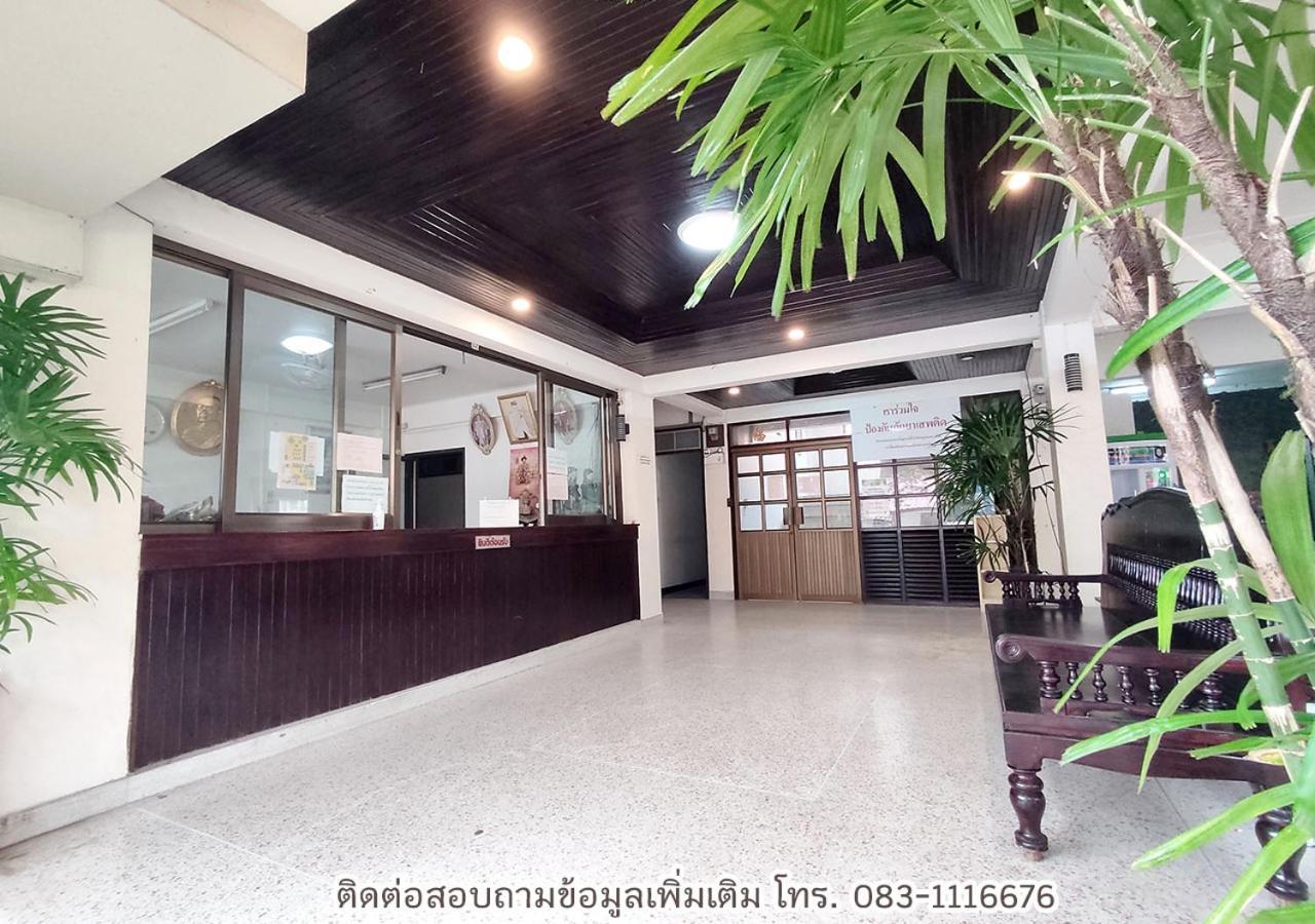 Jaroonwej Bangsaen Hotel Luaran gambar